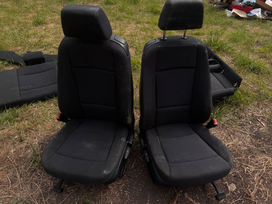 Scaune de bmw seria 1 coupe (față + spate)