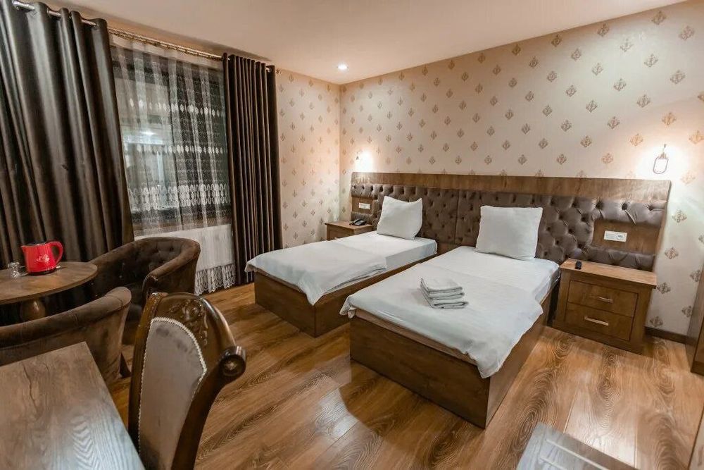 Bezzaks hotel mehmonxona hostel kvartira kunlik ijara