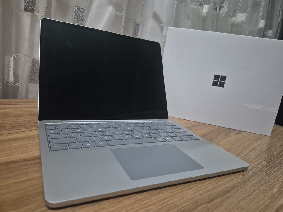 Microsoft Surface Laptop 1st Edition