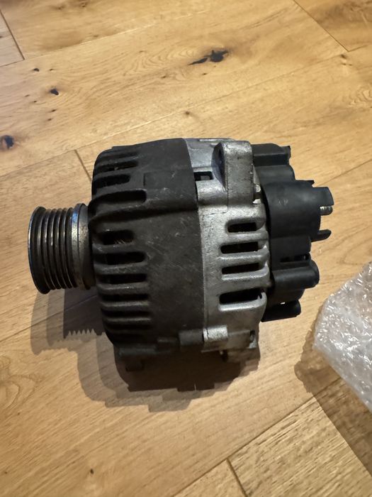 Alternator Renault 1.6 16v 110A Valeo reconditionat
