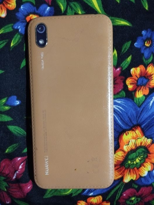 Huvai Y5 holat zor idal ishlatishga yaxshi