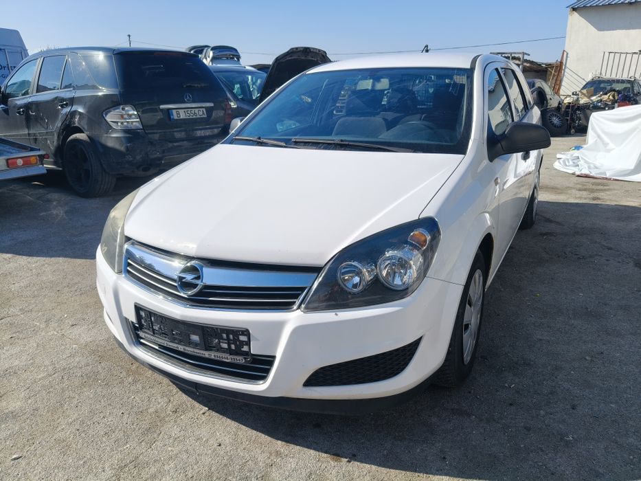 Опел астра Н  2009 ! Opel Astra H реални километри