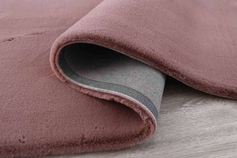 Covor pufos ,soft ,blăniță