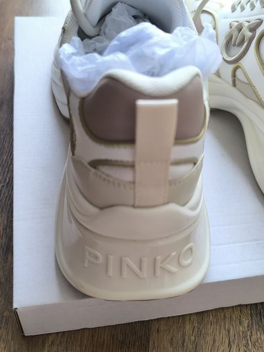 Уникални оригинални сникърси на Pinko
