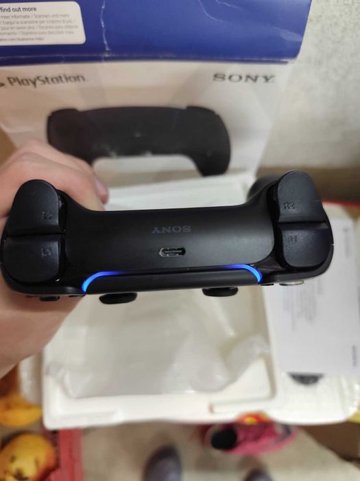 PS5 джойстик в перфектно състояние