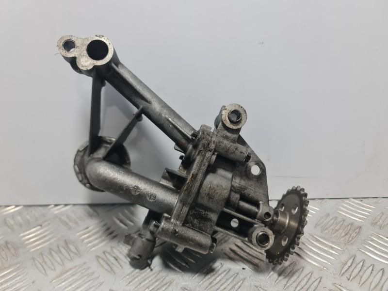 Pompa ulei Nissan Primastar 2.5 dCi; 2.2 DTi; 2.5 CDTI G9U-650; G9U-63