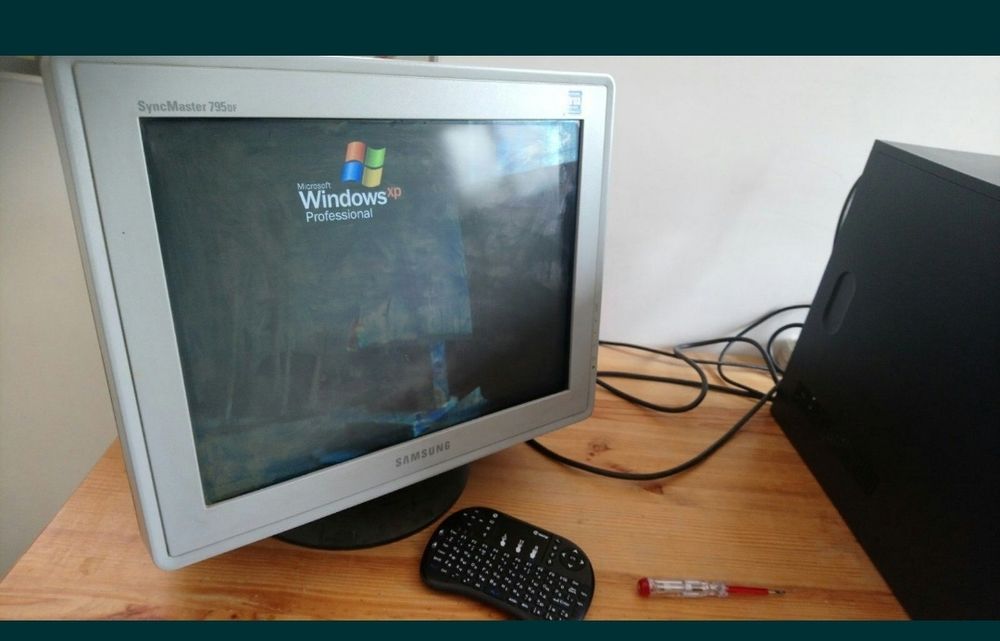 Настолен компютър HP