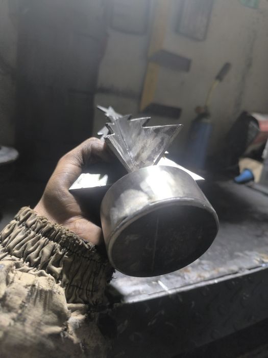 Продам ёлку ручной работы из метала