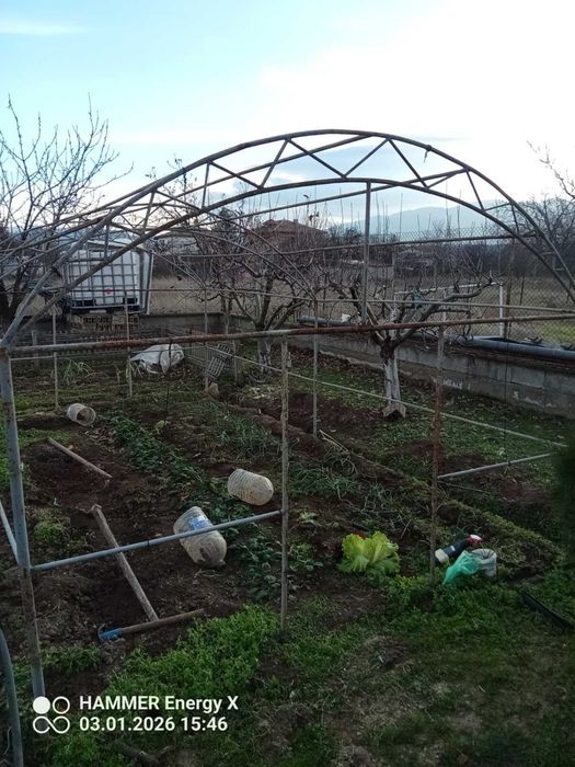 Продавам Парник 5х2.10м