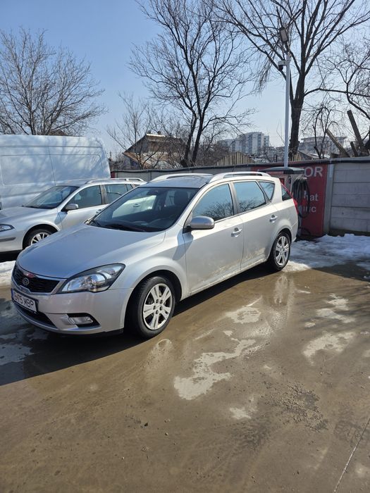 Kia ceed 2012 ,funcționează impecabil