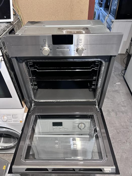 Фурна +гаранция. SIEMENS за вграждане. Конвекция. Доставка за София