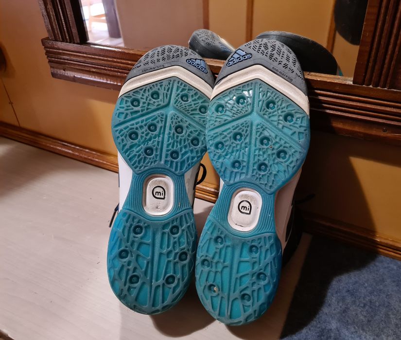 Маратонки jordan adidas under Armour