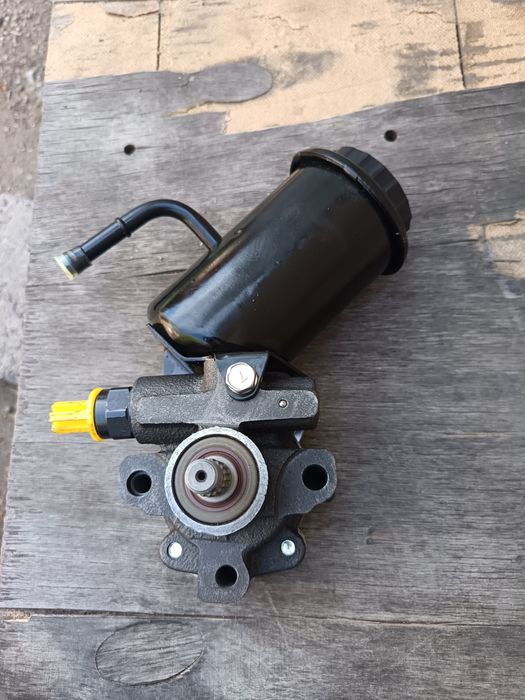 Гур насос новый за 15000