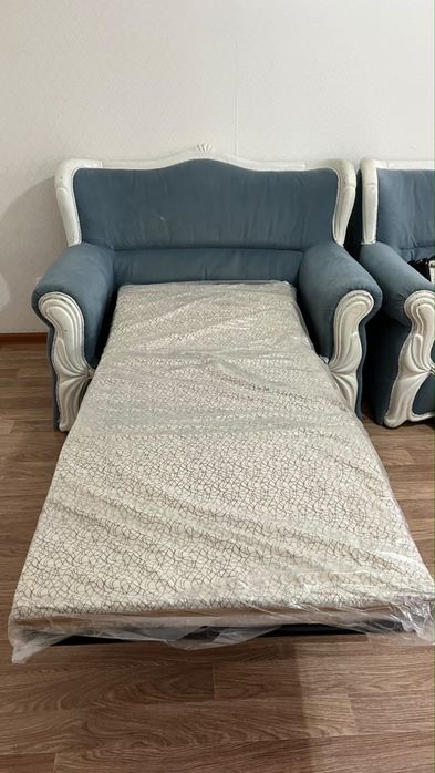 Мебель б/у для гостиной продаётся……………………………………………………………………………………………..