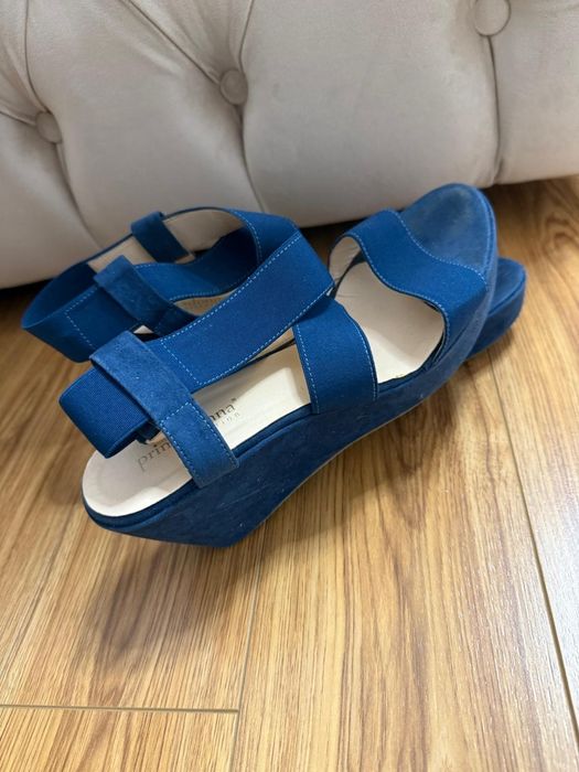 Sandale albastre