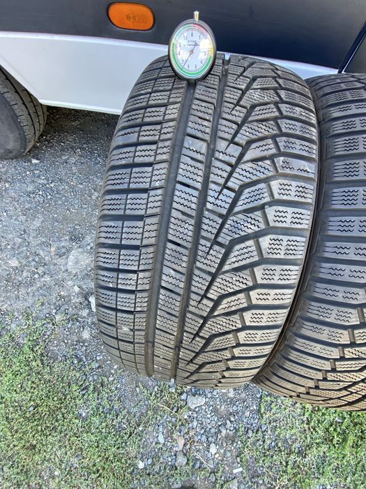 245/40/20 Hankook vinter icept evo 2