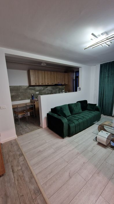 Garsoniera de inchiriat