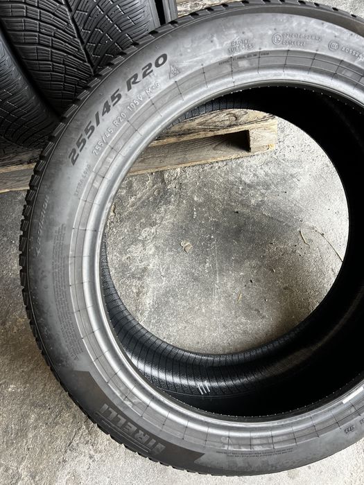 4 anvelope iarna 255/45/20 , Pirelli , DOT 2025 , 6.5 mm !