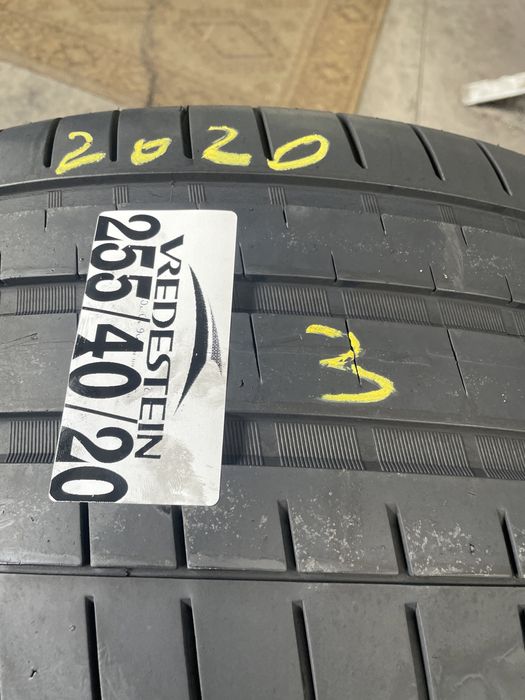 255/40/20 Verdestain
