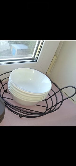 Продам посуду ,кастрюли в связи с переездом