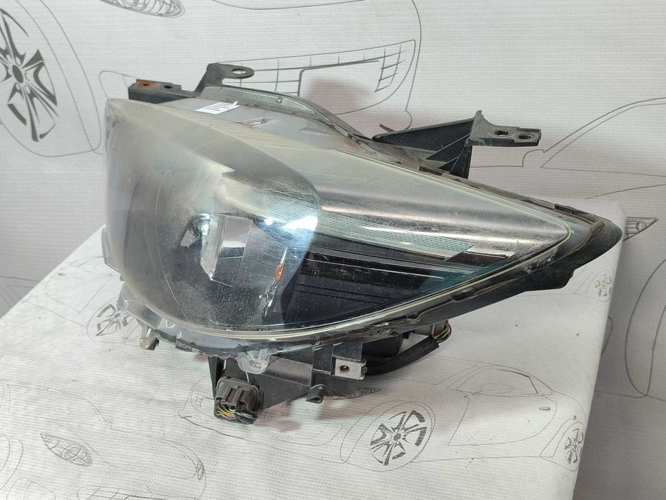 Far stânga UK Mazda CX-5 2015 2.2 Diesel 110kW Bi-Xenon cu lupă Cod OEM: KA3B51040C (4G2)