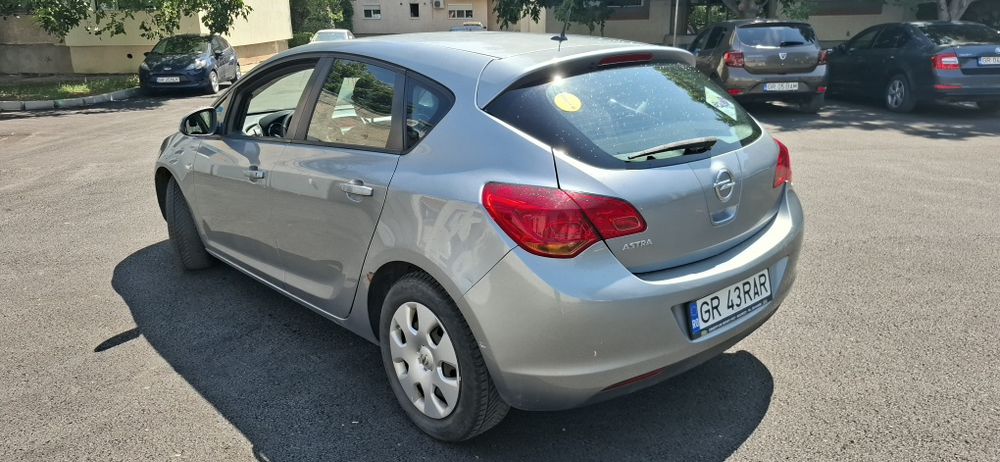 Opel astra j 1.6 benzina
