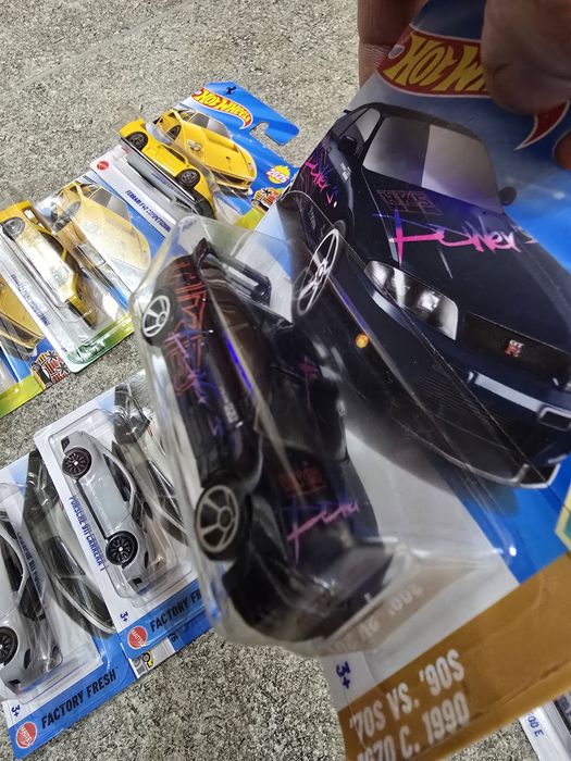 Hotwheels TH - Treasure Hunt - Buick Regal , Porche Pink, Ferrari , MB