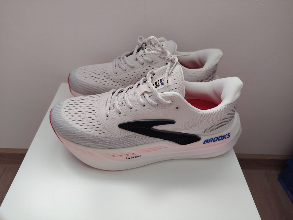 Adidași Brooks Glycerin max mărimea 42,5