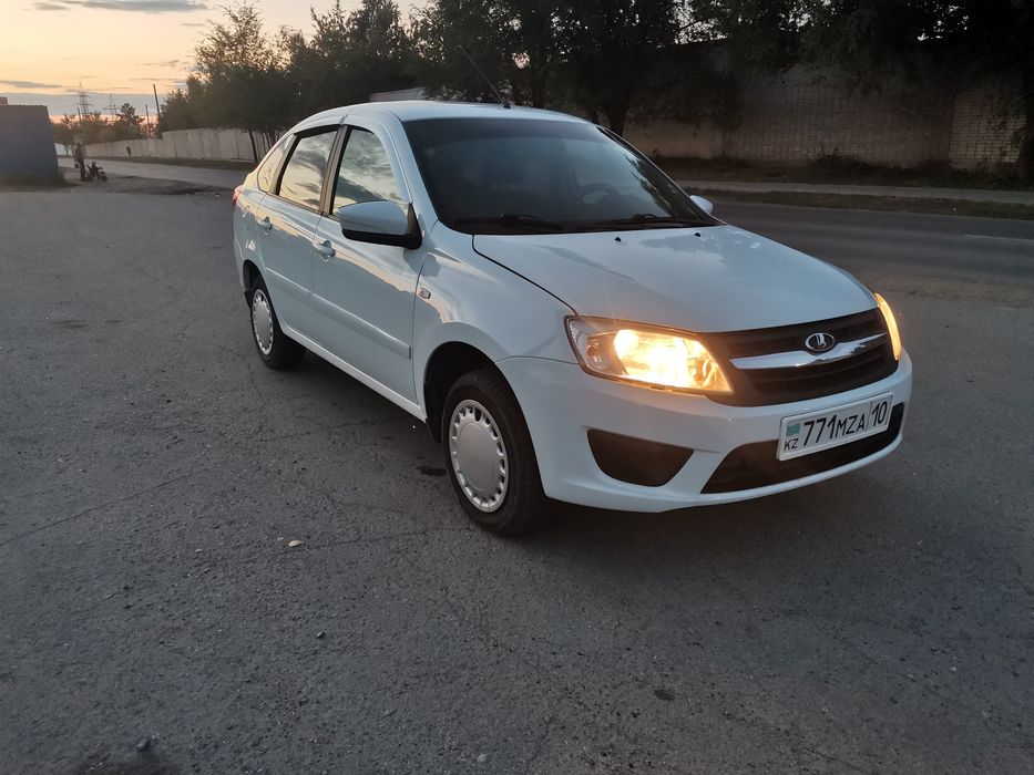 Lada Granta продам