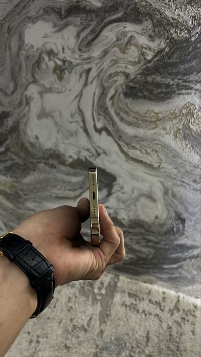 Iphone 12 pro sotiladi