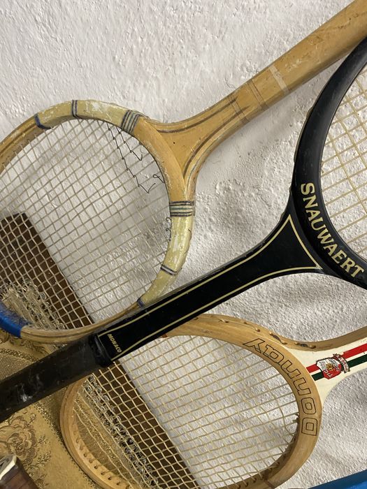 Голяма колекция на ретро тенис ракети дървена ренис ракета