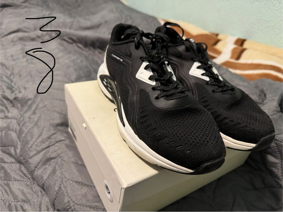 Кецове, маратонки, ботуши