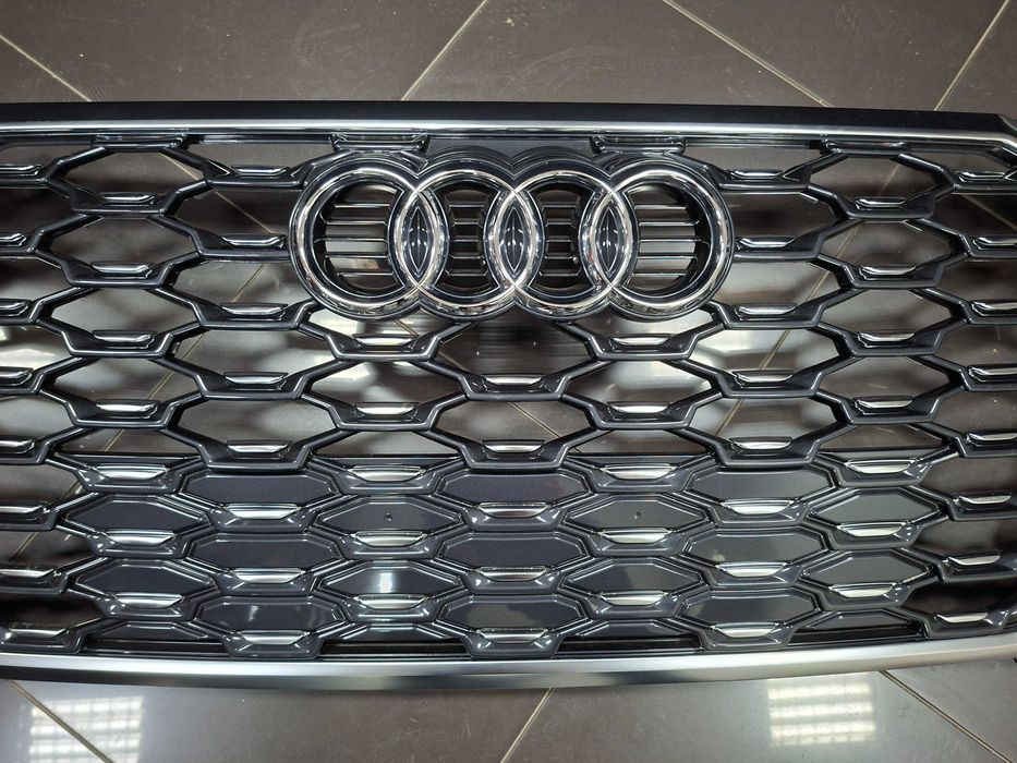 83F853651C Нова Оригинал S Line решетка Audi Q3 83F 2018-