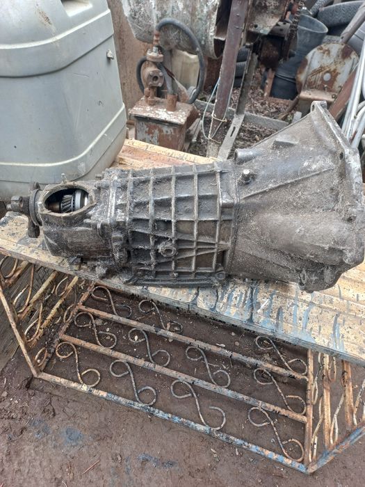 Продам запчасти на ниву