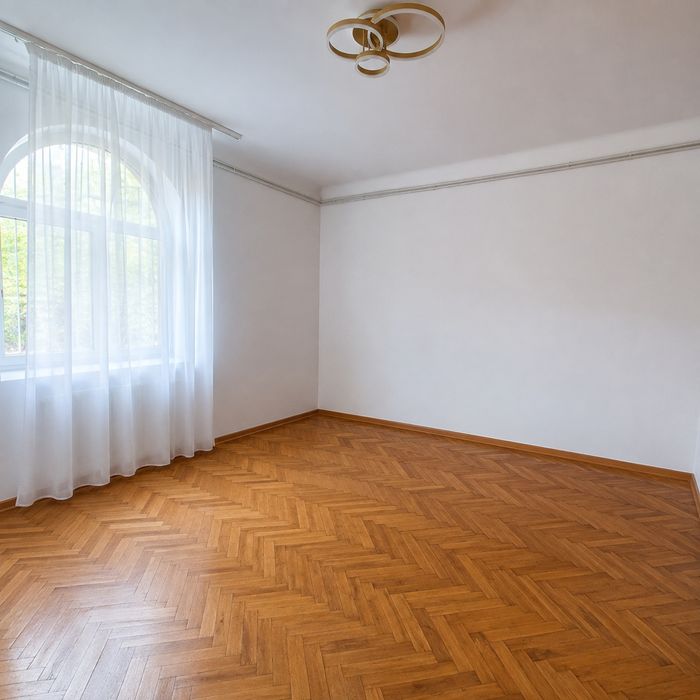 De Inchiriat Spatiu Comercial Zona Decebal