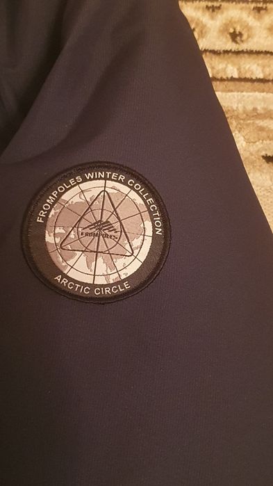 Продам зимнюю куртку