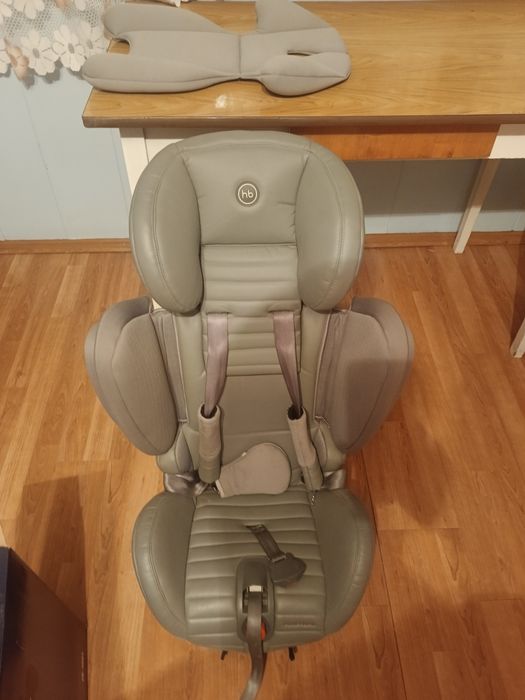 Продам детское кресло ( автокресло)