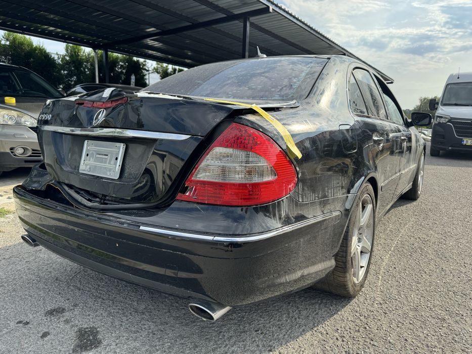 Mercedes-Benz E500 W211 на части