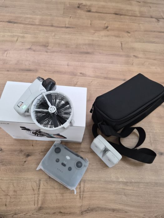 Продам дрон DJI FLIP