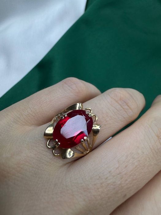 Кольцо 585 пробы натуральная камень