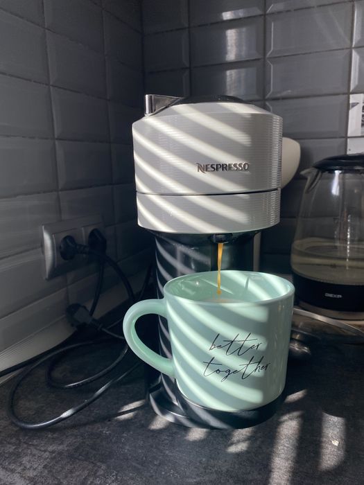 Кофемашина Nespresso Vertuo Next (капсульная)