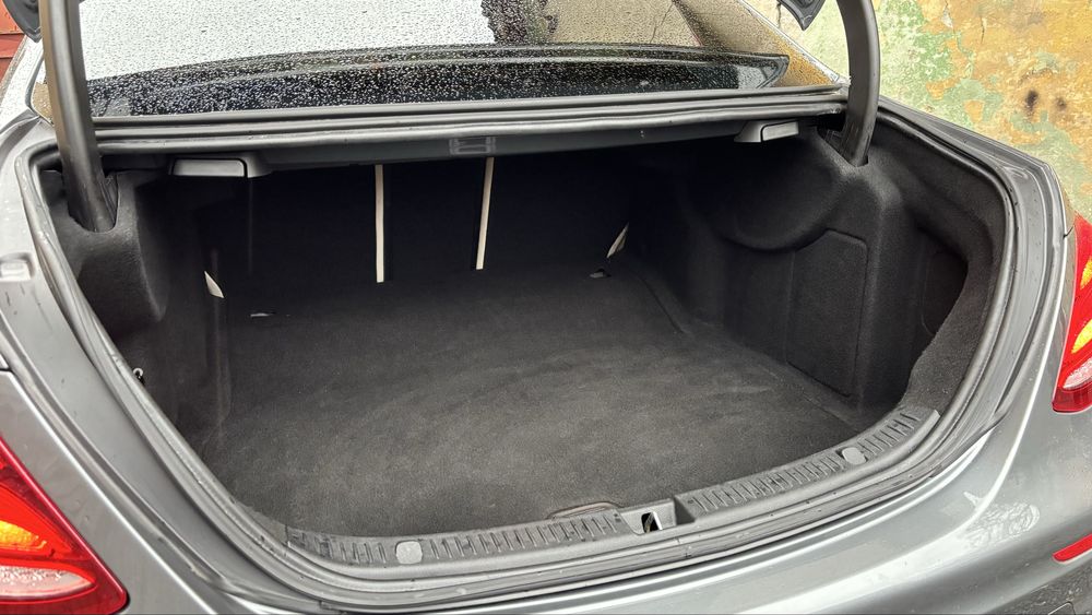 Mercedes E Class E220 AMG Line 194 cp W213