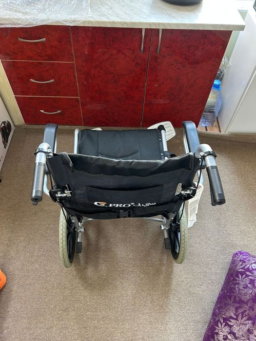 Инвалидная коляска