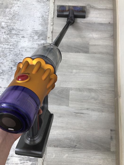 Dyson V12 plisos