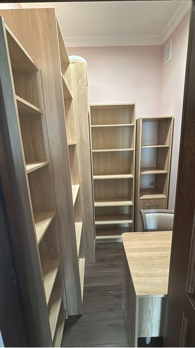 Продаю шкафички и столик