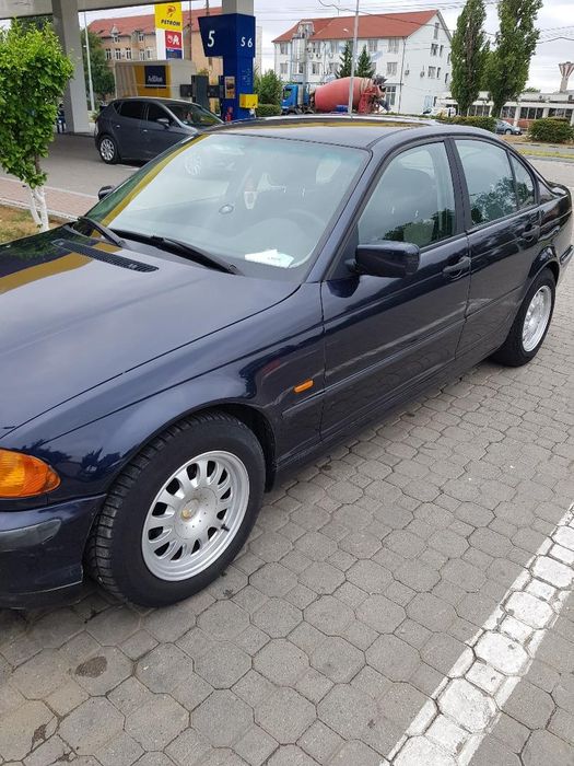 Vand  BMV 320  D an fab.r 2000  136 CP caroserie  E46  verificare asigurate la zii