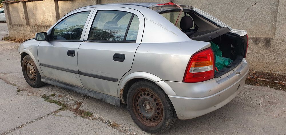 Opel Meriva 1.4i 16V и Opel Astra G 1.6 75кс
