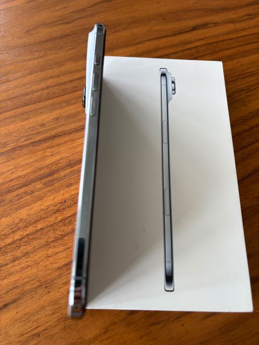Apple iPhone 17 Air Sky Blue 256GB Гаранция!