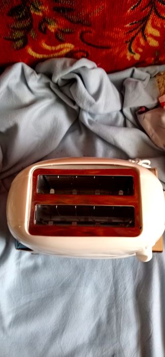 Тостер Vitek Новый