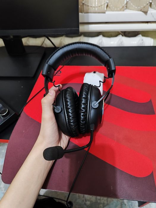 Logitech G Pro наушники
